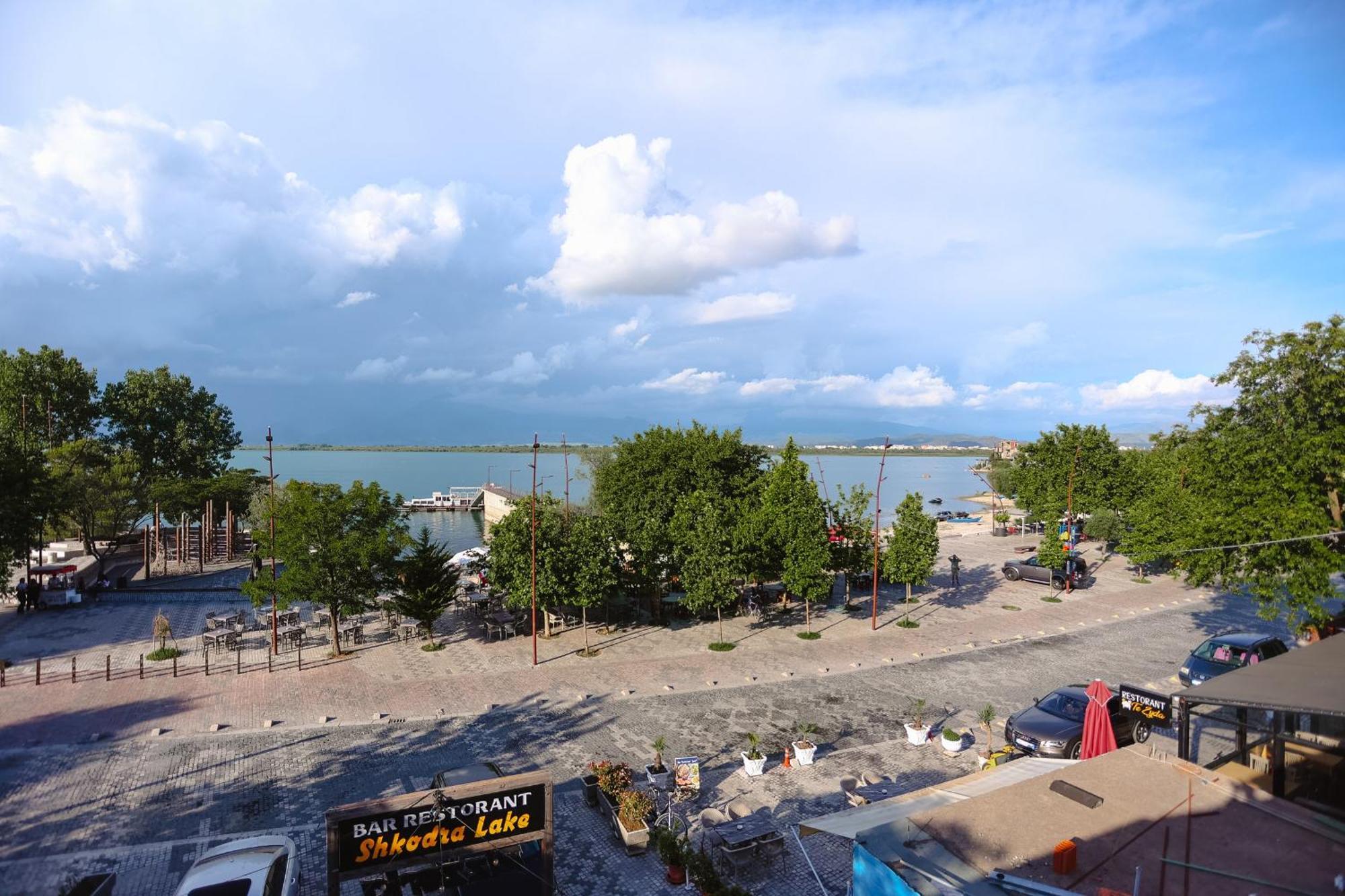 Hotel Shkodra Lake Široka Exterior foto